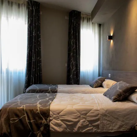 דירה Astoria Living