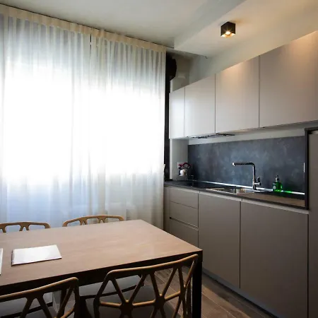 Astoria Living Appartement *