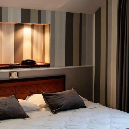 Apartamento Astoria Living